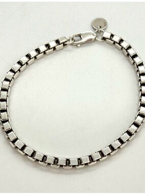 Tiffany & Co. Polished Box Link Bracelet - Silver
